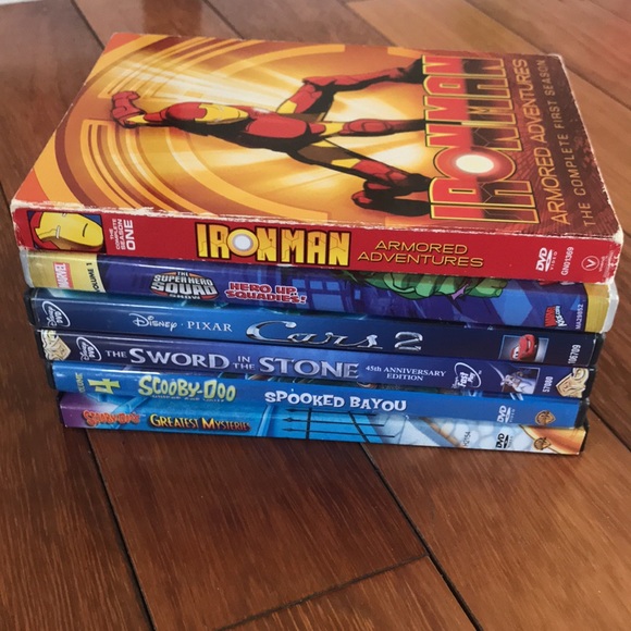 9 DVDs bundle: Marvel, Disney & WB - Picture 9 of 10